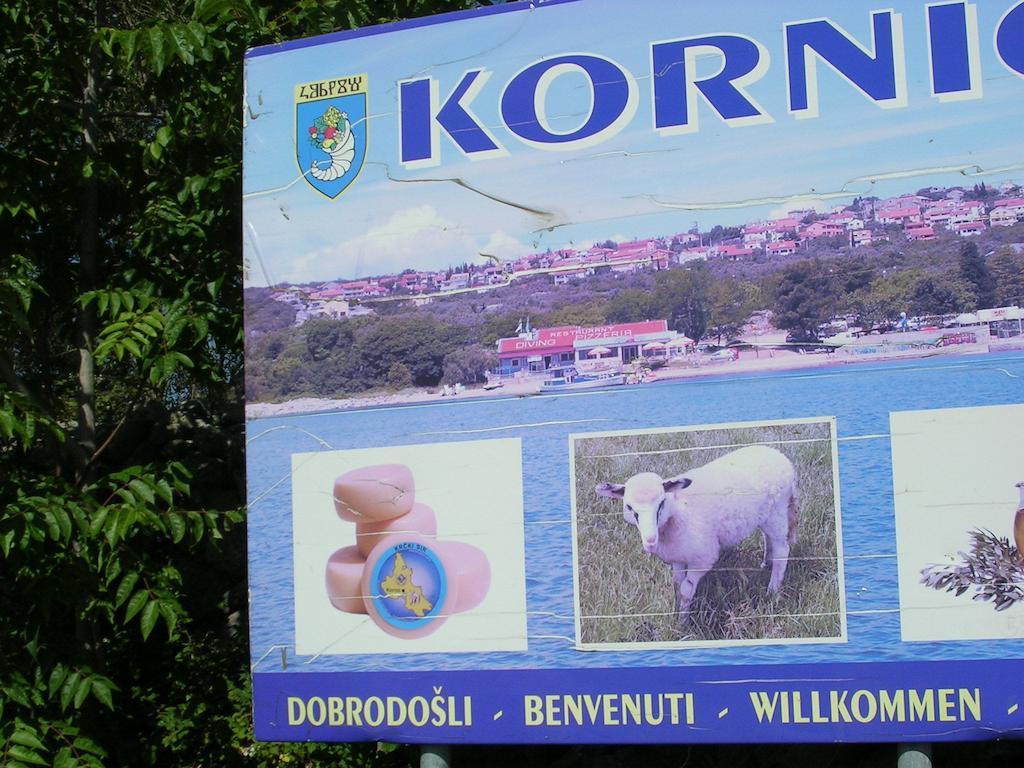 Apartment Perkovic Jadranka Kornic Luaran gambar