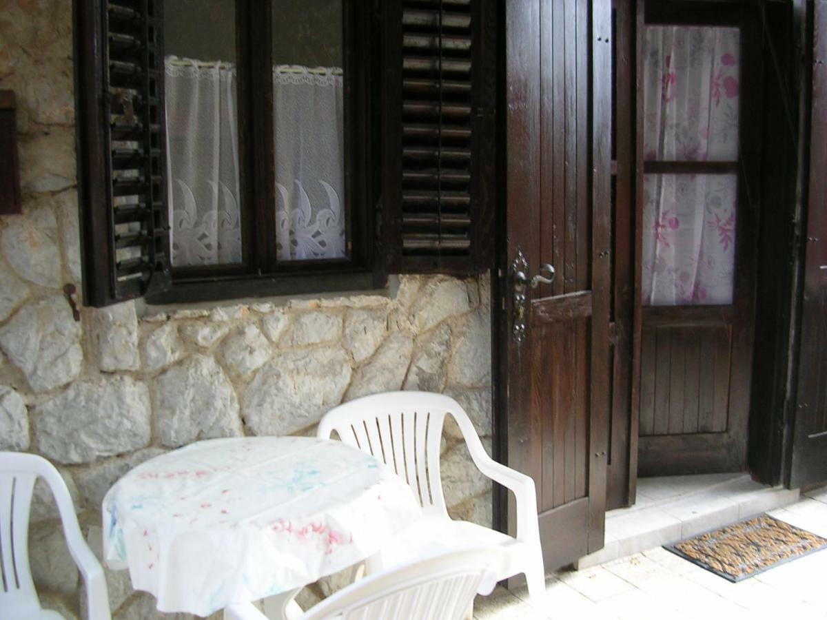 Apartment Perkovic Jadranka Kornic Luaran gambar